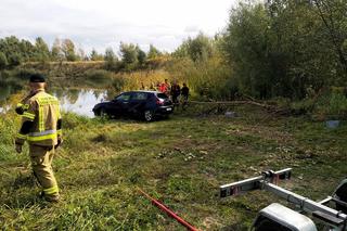 Tragedia w Roszkowie: 34-latka utonęła razem z samochodem. Trwa śledztwo 