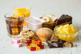 Złe NAWYKI ŻYWIENIOWE: jakie błędy w żywieniu popełniamy najczęściej 