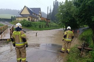 Nawałnice w Małopolsce. Intensywne burze i ulewne deszcze spowodowały podtopienia i wzrost poziomu wód w rzekach