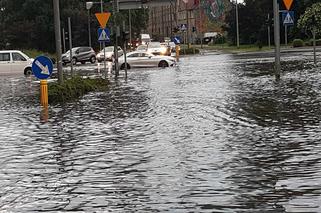 Gorzów: Zalane piwnice, ulice i unieruchomione samochody [ZDJĘCIA]