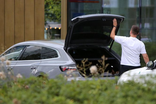 Marcin Hakiel z Dominiką  Serocką w studiu tatuaży