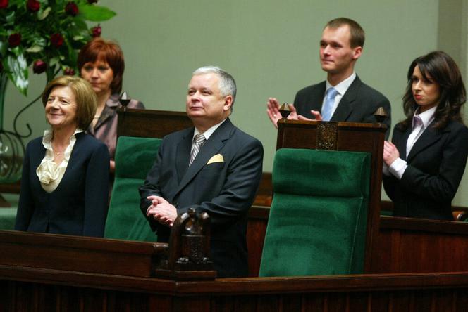 Wzruszające wspomnienie o Lechu Kaczyńskim. Tak wyglądało jego zaprzysiężenie na urząd Prezydenta RP 23 grudnia 2005 roku
