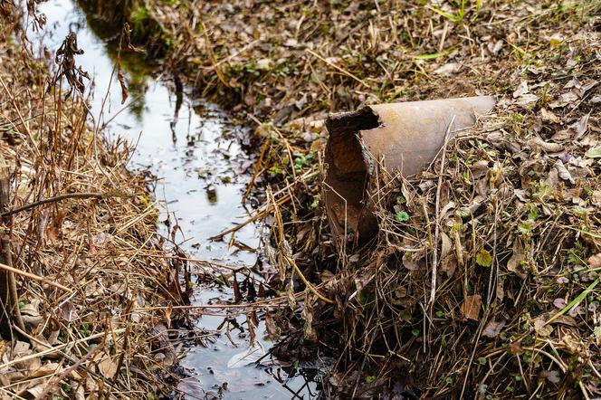 Wody Polskie: na Podhalu ścieki komunalne bardzo często lądują w potokach