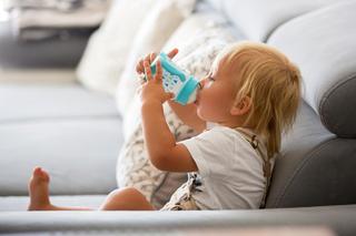 Mleko dla rocznego dziecka - jakie mleko wybrać, w czym podawać mleko roczniakowi?