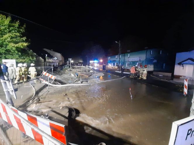 Burza w Pilchowicach. Woda zalała centrum wsi