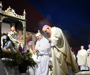 [RELACJA] Bp Zadarko: Proszę o szturm do nieba za nasze dzieci i ludzi młodych