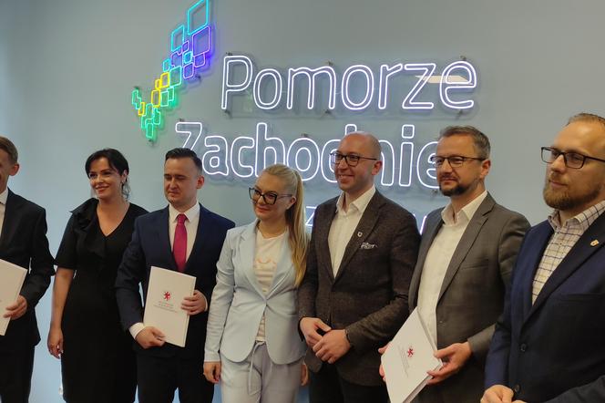 Podpisano umowy na dofinansowanie dojazdów do gruntów rolnych