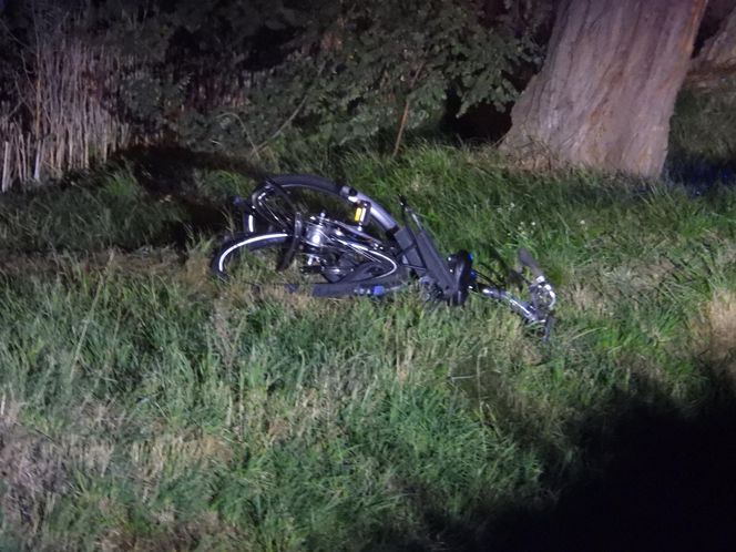 Śmiertelne potrącenie pod Sochaczewem. Kierowca BMW uciekł