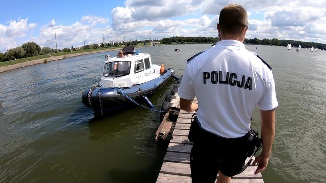 Policjanci czuwają nad bezpieczeństwem nad Zalewem Zemborzyckim