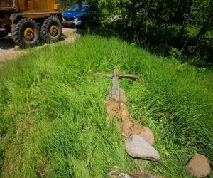 Przewrócony krzyż i szczere wyznanie. 47-latek może trafić do więzienia