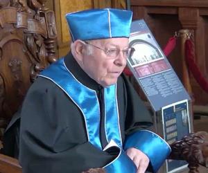 Prof. Krzysztof Pomian doktorem honoris causa Uniwersytetu Gdańskiego. To historyk i filozof