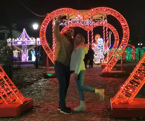 Rozświetlone Walentynki w Parku Miliona Świateł w Łodzi