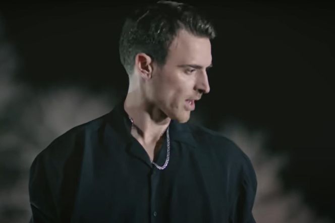 Alper grzebie przy systemie nawadniania upraw Halila. Chce spreparować dowody na jego oszustwa! 