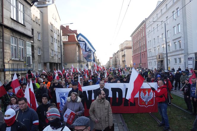 Poznański Marsz Niepodległości 2023 przeszedł ulicami miasta