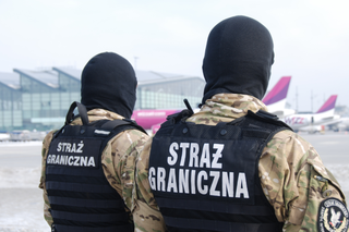 Akcja Straży Granicznej na gdańskim lotnisku. Seria zatrzymań na Pomorzu