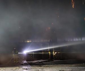 Pożar hali w Mikołowie Kamionce