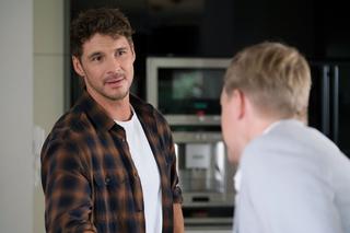 M jak miłość odc. 1696. Marcin (Mikołaj Roznerski), Radek (Philippe Tłokiński)