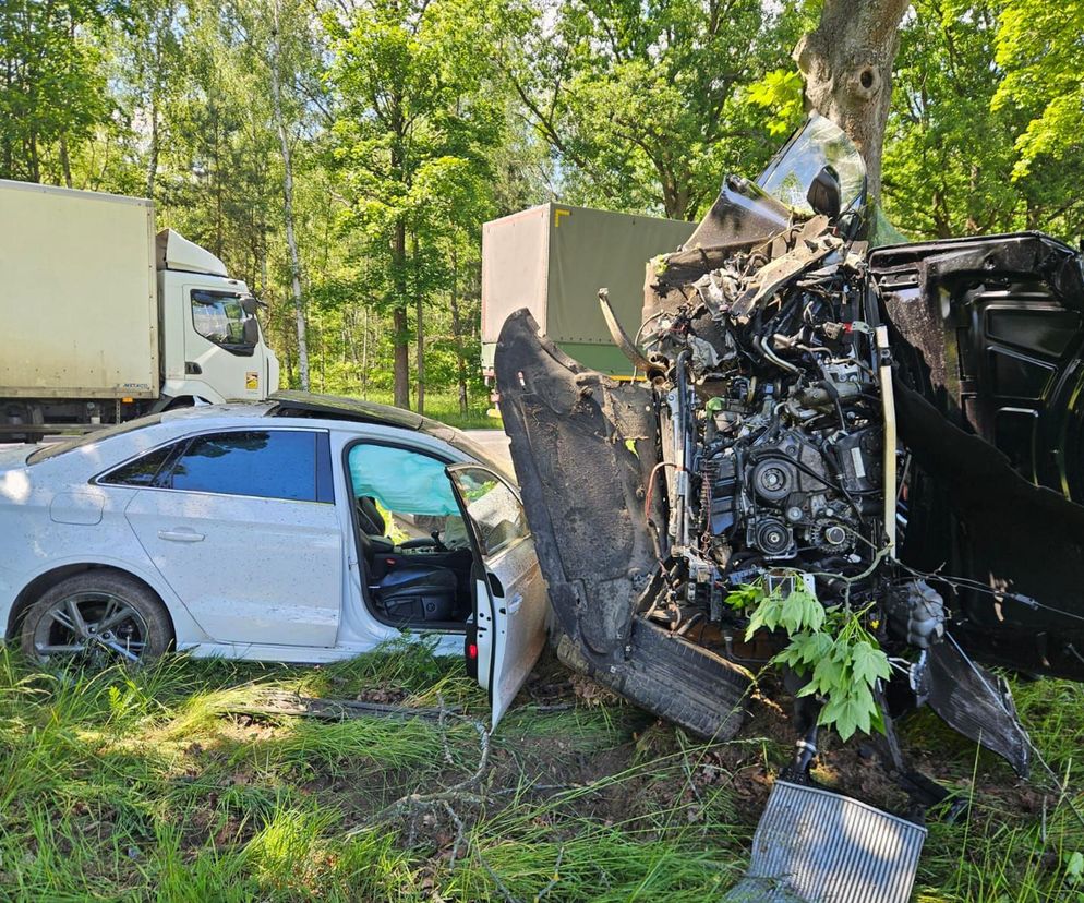 Śmiertelny wypadek na DK 27 pod Żarami. Kierujący audi Q7 nie żyje [ZDJĘCIA].