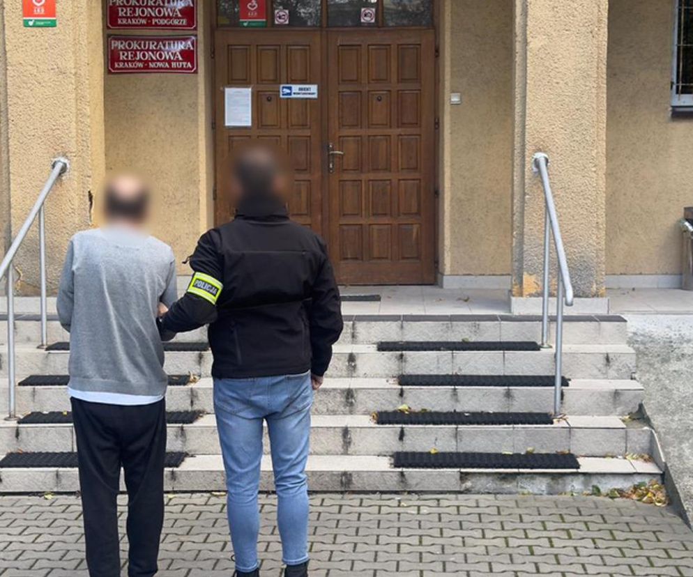 42-latek z nożami polował na lekarkę. Od wielu tygodni nękał ją mailami, teraz poszedł krok dalej