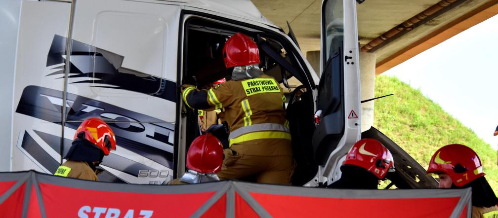 Makabryczny wypadek na S8. Kierowca ciężarówki nie żyje