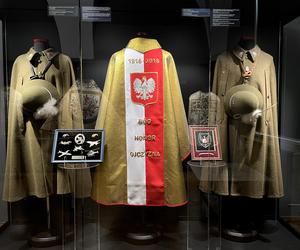 Wystawa pamiątek patriotyczno-wojskowych w Muzeum Archidiecezjalnym