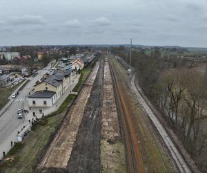 Podróż koleją z Ełku do Olsztyna będzie krótsza. Pociągi pojadą z prędkością nawet 160 km/h!