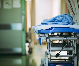Ustawa reformująca wchodzi w życie: łączenie oddziałów i pieniądze z KPO. Co to oznacza dla pacjentów?