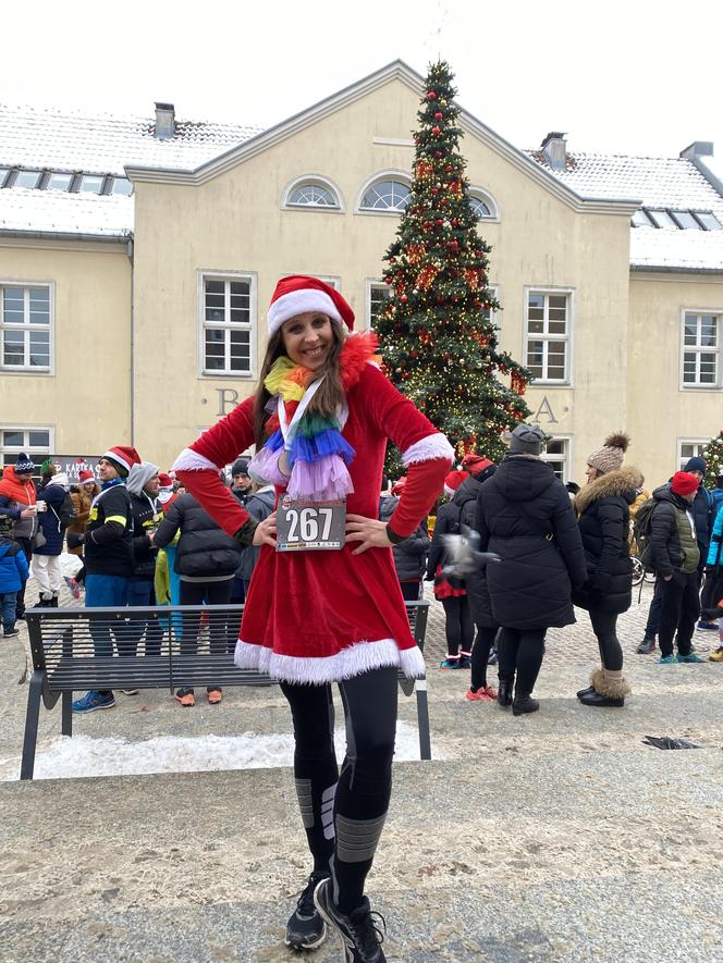 Bieg Mikołajów w Olsztynie 2023. Kilkaset osób pobiegło dla dzieci. Zobaczcie zdjęcia!