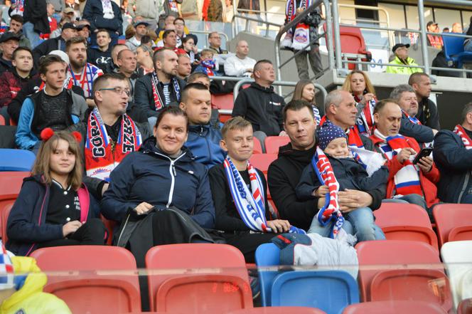 Górnik Zabrze - Arka Gdynia: Nieważny styl, ważne punkty [ZDJĘCIA KIBICÓW]