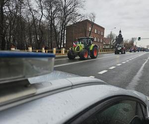 Protest rolników. Traktory blokują główne drogi na Śląsku 