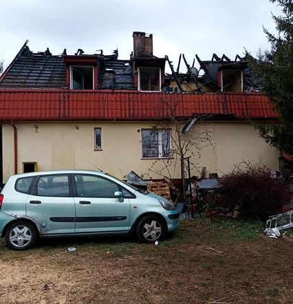 Uczniowie bydgoskiego Elektronika ruszyli na pomoc koledze. Rodzinny dom Adama spłonął