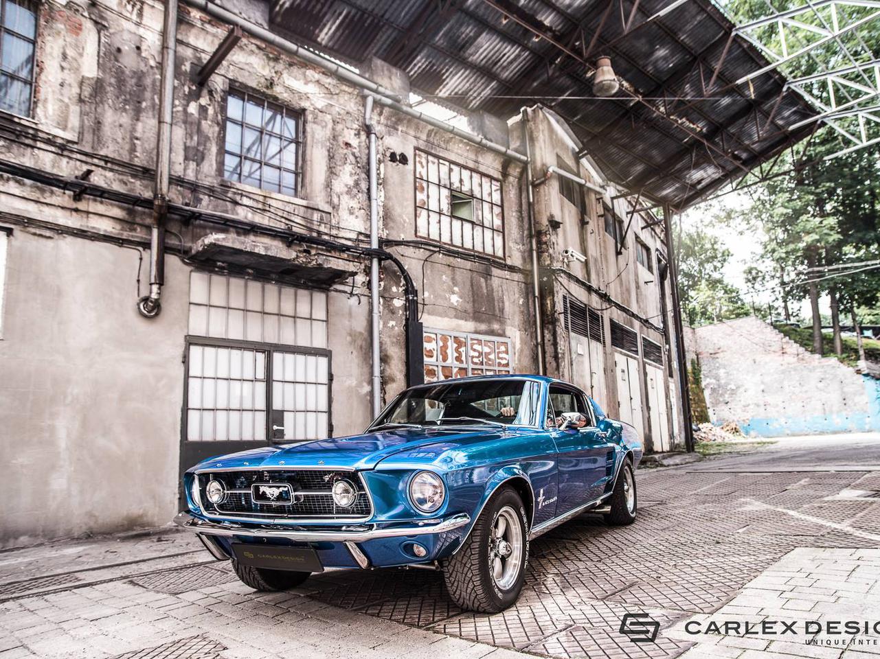 Ford Mustang z wnętrzem od Carlex Design