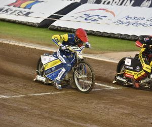 PRES Grupa Deweloperska Toruń - Betard Sparta Wrocław. Zdjęcia kibiców i zawodników z półfinału PGE Ekstraligi na Motoarenie