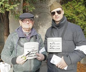  Grób rodziny Damięckich na warszawskich Powązkach. Maciej Damięcki co roku przy nim kwestował