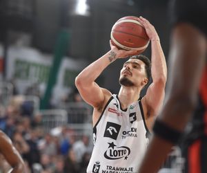 Pokaz siły mistrza Polski! Legia 90:68 Start