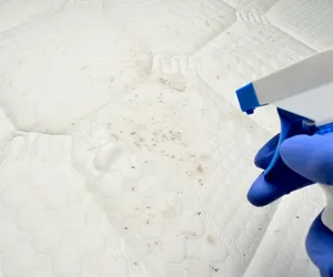 Jak wyczyścić materac? 5 sposobów na skuteczne czyszczenie materaca 
