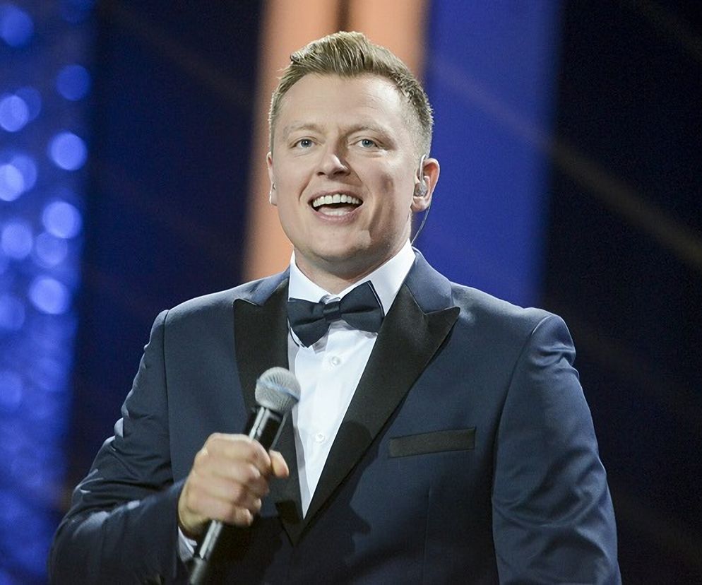 Rafał Brzozowski - żona, dzieci, wiek, ślub, Eurowizja 2021, dziewczyna, wzrost, brat