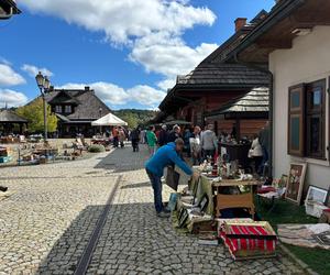 Targ Staroci w Miasteczku Galicyjskim 