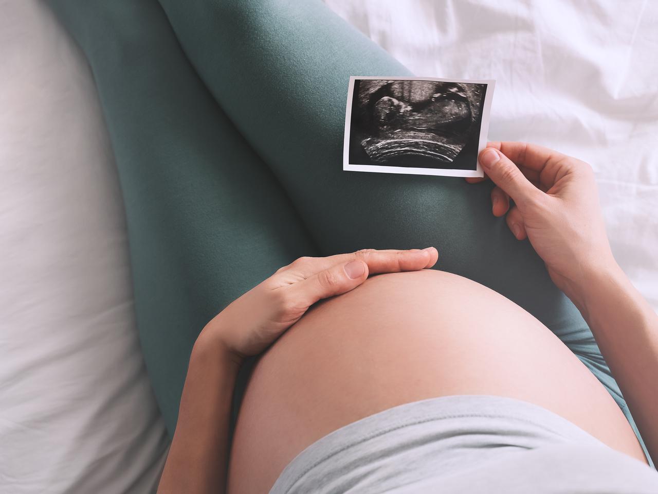 5 powodów, dla których powinnaś łykać witaminy w ciąży