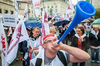 Demonstracja w zdjęciach. Zobacz naszą fotorelację!