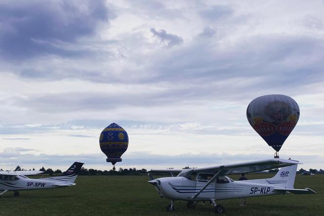 Pokazy lotnicze, loty balonem. W weekend odbył się Fly Fest w Piotrkowie Trybunalskim! [ZDJĘCIA,WIDEO]