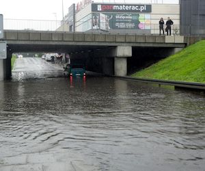  Zbiornik miał chronić mieszkańców. Nie wytrzymał ulewy, jest w totalnej ruinie