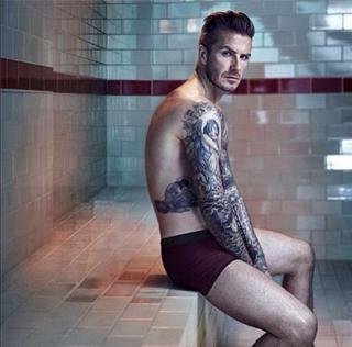 David Beckham biega w majtkach w reklamie H&M