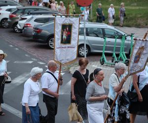76. rocznica Cudu Lubelskiego. Procesja różańcowa w centrum Lublina