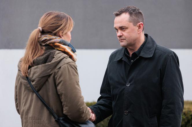 Na Wspólnej, odcinek 3392: Sławek Dziedzic (Mariusz Słupiński), Iga (Lidia Sadowa)