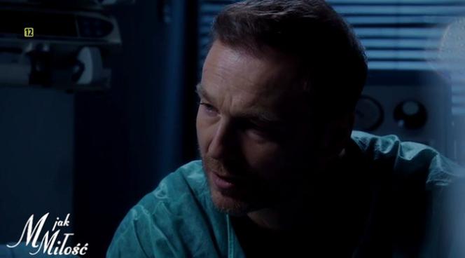 M jak miłość odc. 1437. Andrzej Budzyński (Krystian Wieczorek)