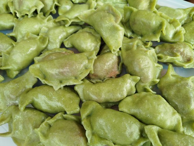 W konkursie na najlepsze pierogi w powiecie Siedleckim w 2025 roku zwyciężył męski zespół KGW „Sami Swoi” z Kotunia! 
