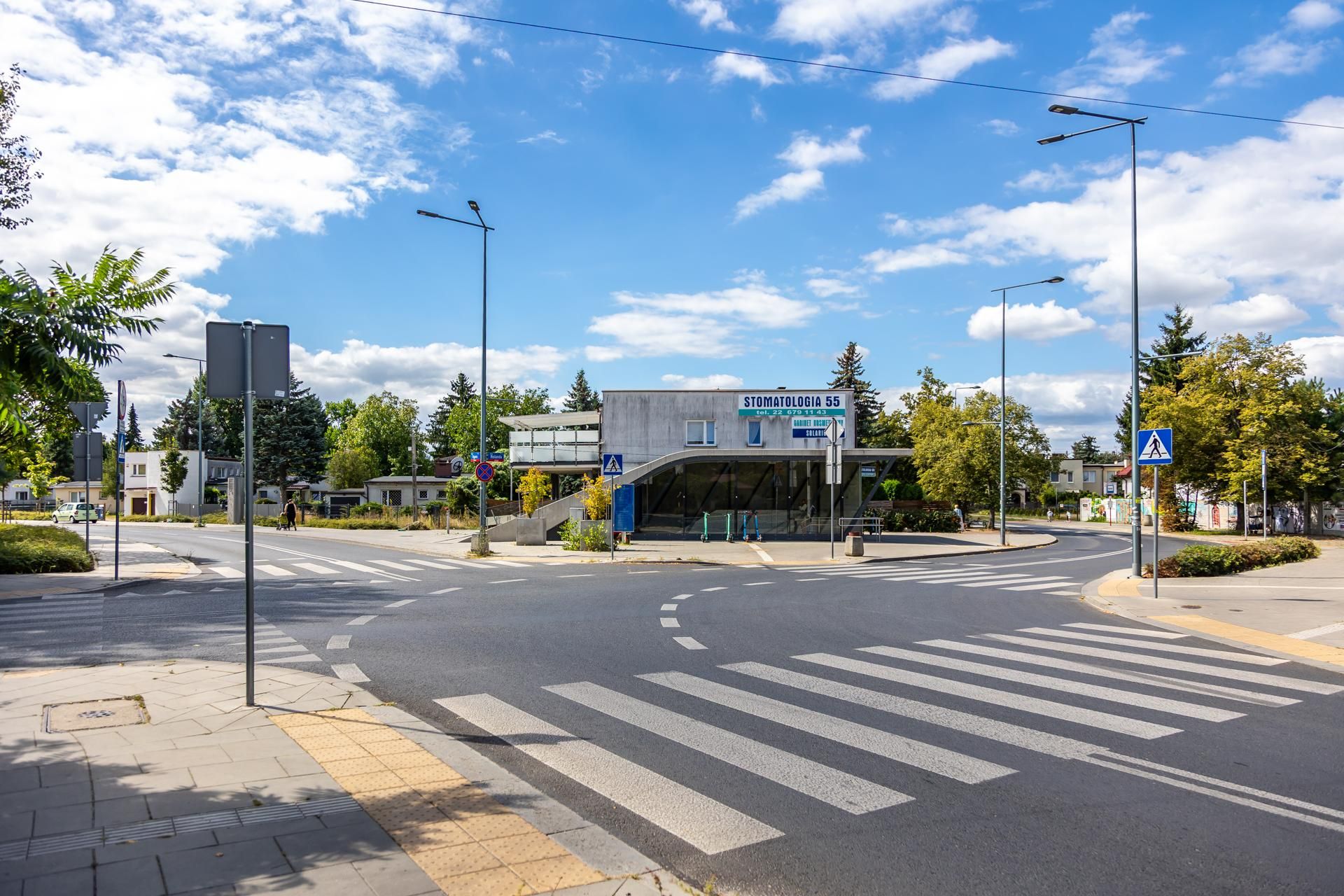 Okolice stacji metro Zacisze w Warszawie