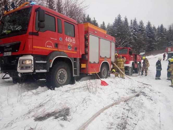 Dramat rodziny z Szymbarku. W pożarze stracili dorobek życia. Ruszyła zbiórka dla pogorzelców