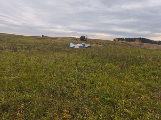 Awaria silnika w awionetce. Dwie osoby na pokładzie, chwile grozy w powietrzu!